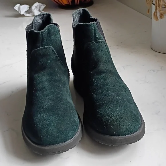 UGG CHELSEA SUEDE BOOTS WOMEN - Picture 2 of 9
